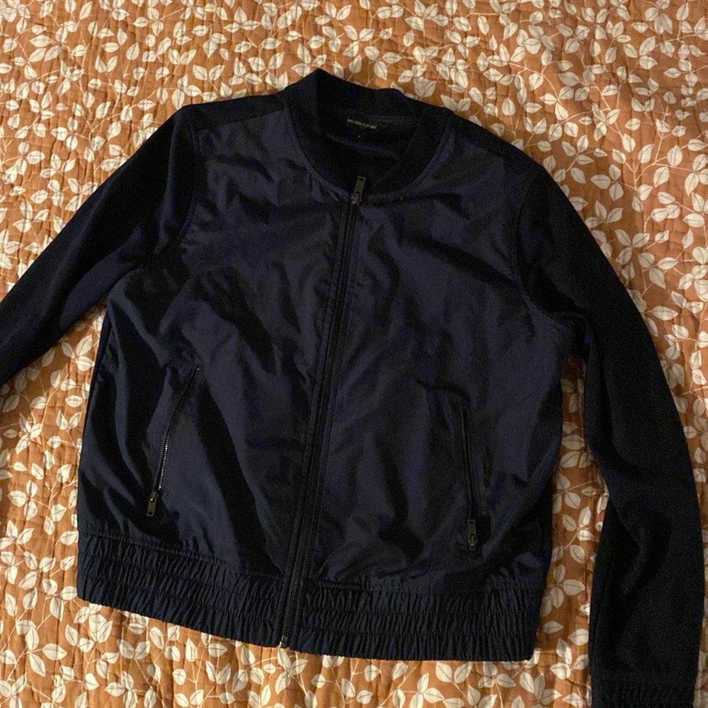 🦋 4 for $20! 🌼

Banana republic bomber jacket